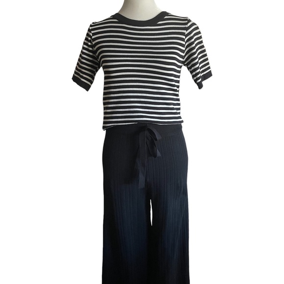 Women’s Knitted Coords Set - Picture 3 of 3